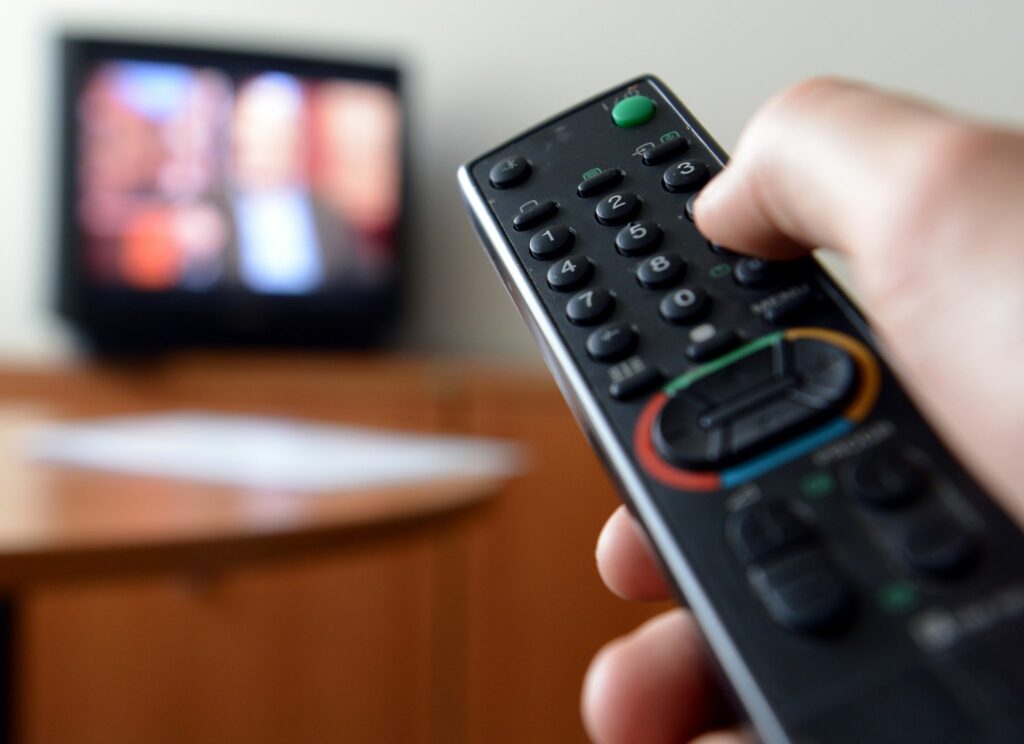 Viele Tausend TV-Haushalte sehen bei ARD nur noch schwarz Viele Tausend TV-Haushalte sehen bei ARD nur noch schwarz