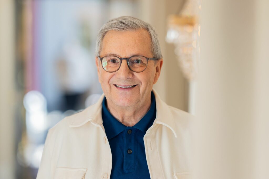 Jan Hofer wird von neunjährigem Sohn bei Monopoly abgezockt Jan Hofer wird von neunjährigem Sohn bei Monopoly abgezockt