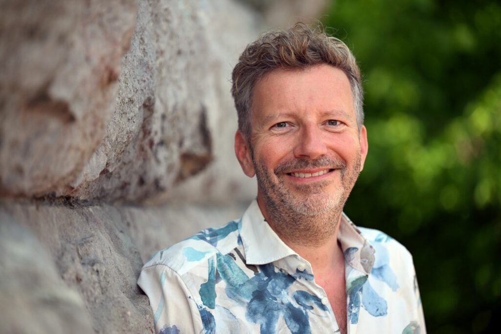 ESC-Kommentator Schorn will früh aus Basel abreisen ESC-Kommentator Schorn will früh aus Basel abreisen