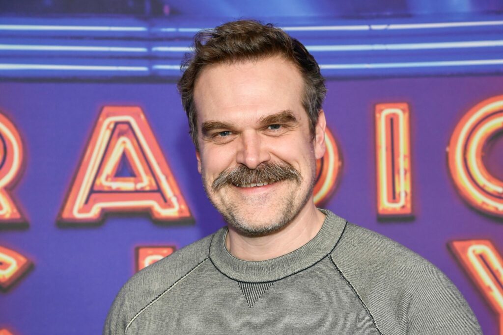 David Harbour: Spiele immer den Kerl mit den Fettpölsterchen David Harbour: Spiele immer den Kerl mit den Fettpölsterchen